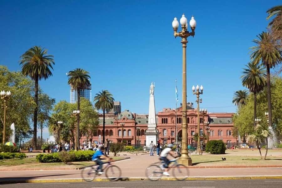 5hs Small Group City Tour of Buenos Aires with Street Food - Caminito: the postcard street with an explanation attached