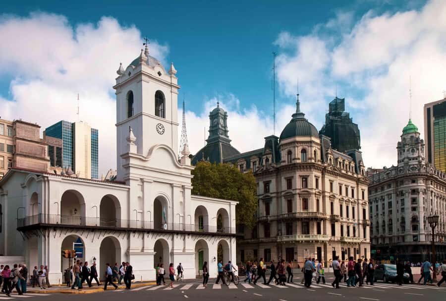 5hs Small Group City Tour of Buenos Aires with Street Food - Floralis Genérica and UBA Derecho: modern icons and academic pulse