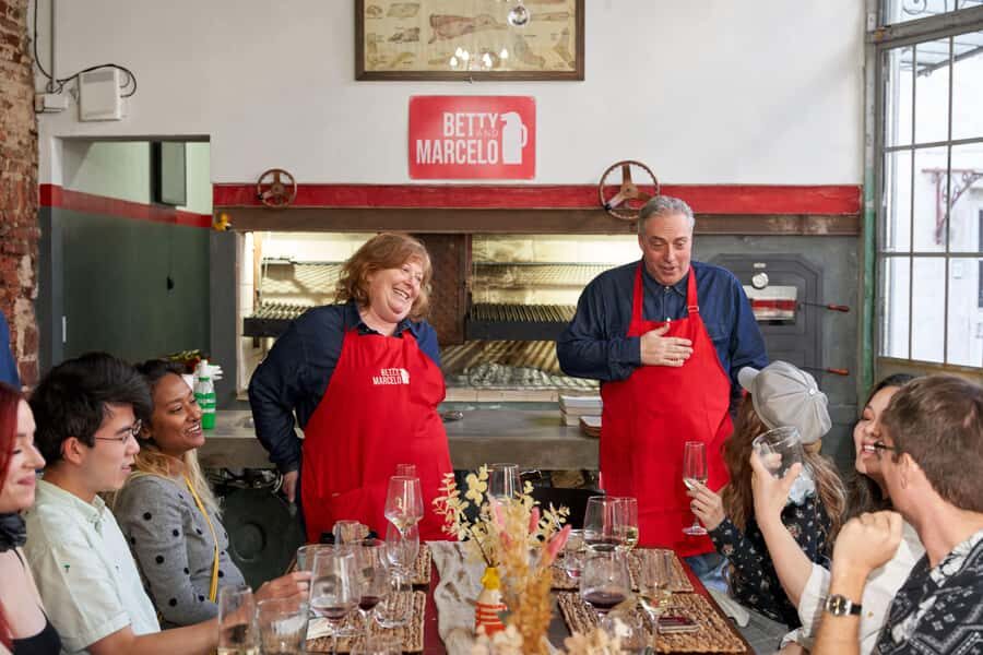 Buenos Aires: Join a Local Family for an Argentine Barbecue - The 3-hour flow at Nicaragua 4336: what happens when