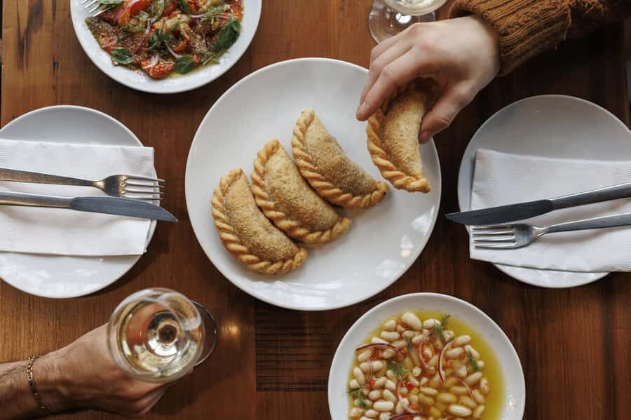 Buenos Aires: Local Foodie Adventure with Sherpa Food Tours - What you actually eat and drink on the Sherpa route