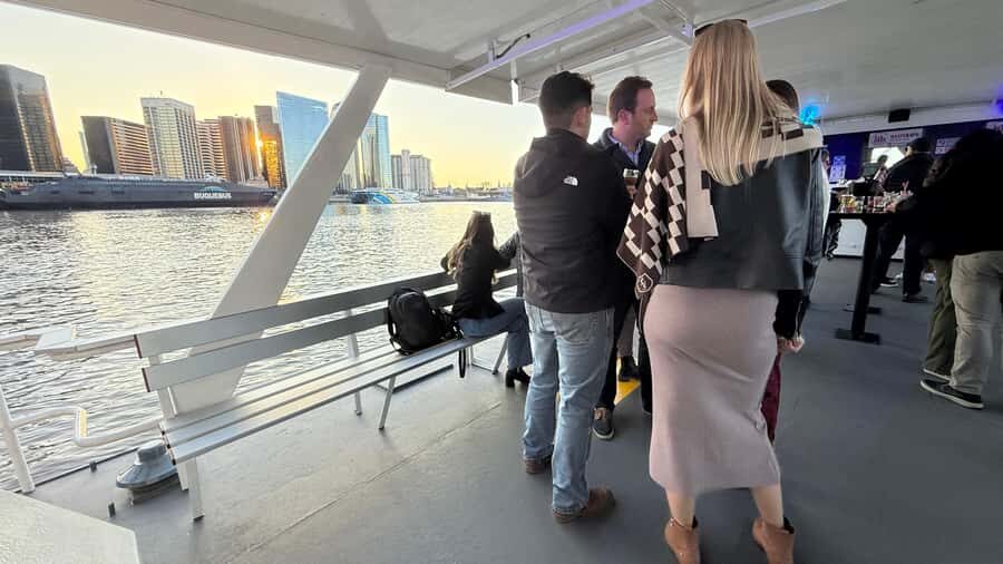 Buenos Aires: Puerto Madero Sunset Cruise with Open Bar - Boarding options: choose based on how you handle waiting