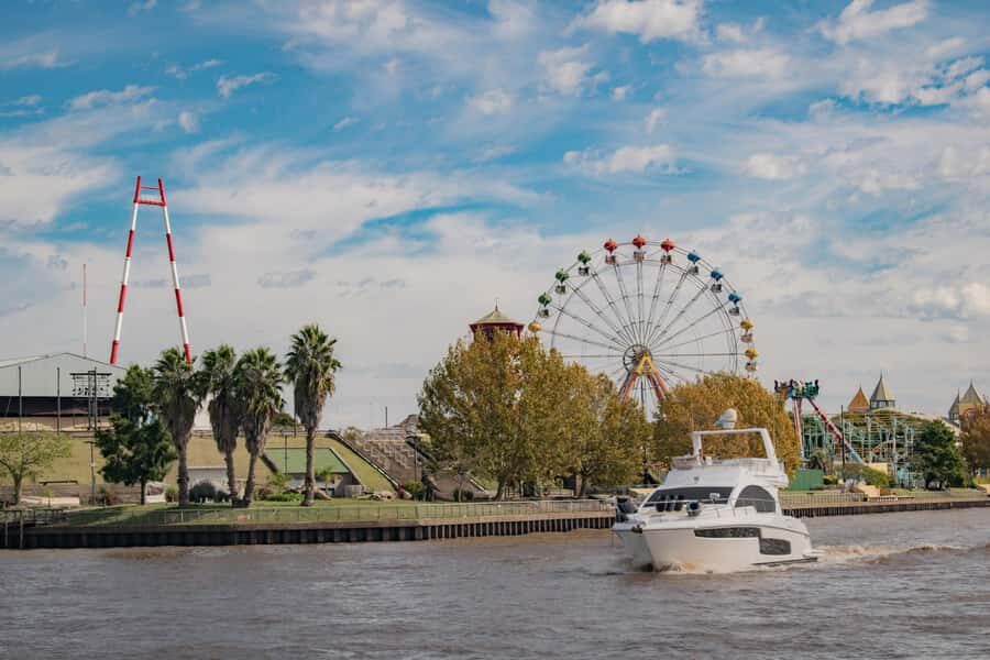 Buenos Aires: "Ticket"- 2hs of Navigation Premium to Tigre - Comfort and onboard details that affect your experience