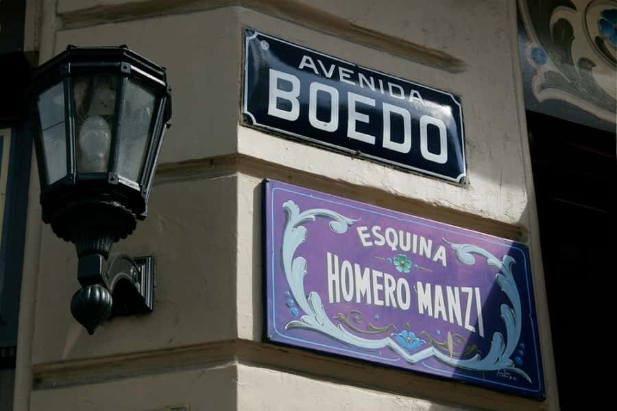 Esquina Homero Manzi Dinner and Tango Show - The show: bandoneón first, then 70 minutes of stage power