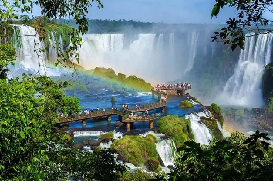 Iguazu Falls Argentinas Tour and Great Adventure Boat Tour - First stop: getting from Iguazu Center to the falls