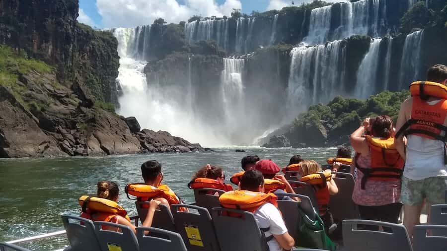Iguazu Falls Argentinas Tour and Great Adventure Boat Tour - Price and value: why $195 can be fair (and what to add)