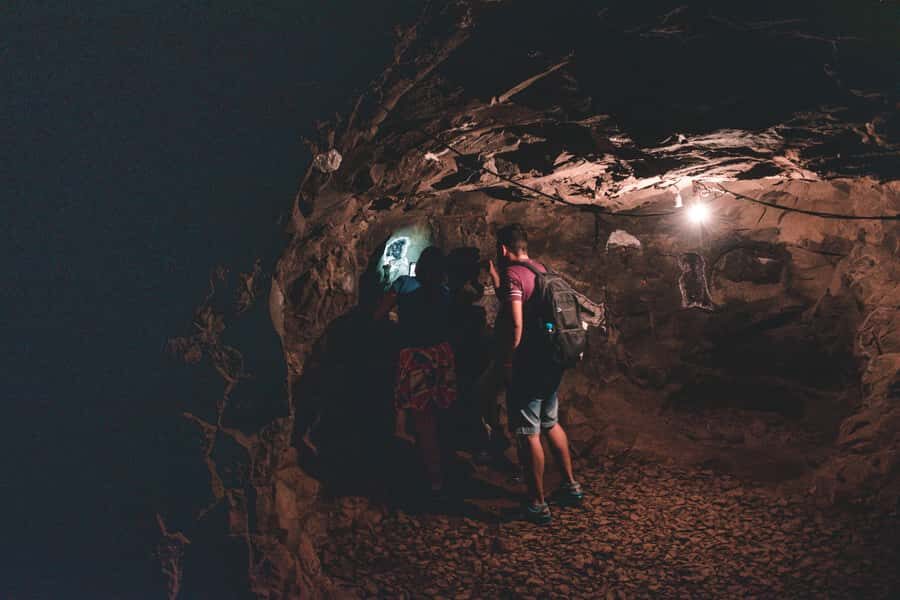 Minas de Wanda - Foz do Iguaçu/Puerto Iguazú - The open-air vs. cave comparison you’ll remember