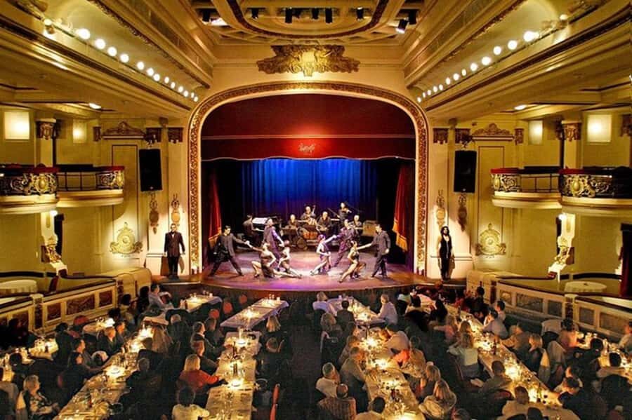 Piazzolla Tango Show in Buenos Aires (with optional dinner) - The tango show: why the performance feels so intentional