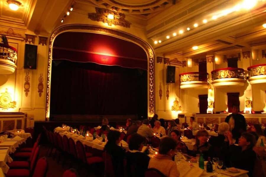 Piazzolla Tango Show in Buenos Aires (with optional dinner) - Drinks and the pace of the night
