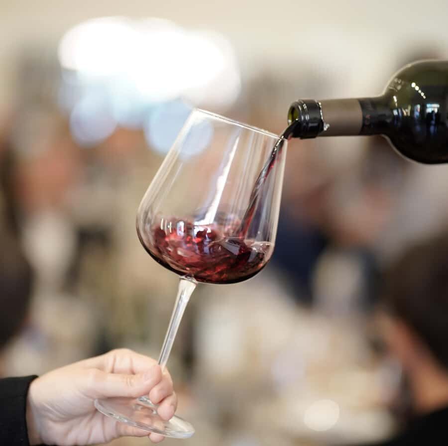 Premium Argentinian Wine and Malbec Tasting & Urban Art Tour - Local snacks: the small detail that improves the wine experience