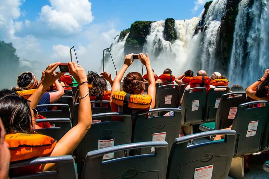 Puerto Iguazú: Iguazú Falls Adventure with 4WD & Boat Ride - Puerto Macuco and the 100-Meter Descent: Stairs, Jungle, and the Dock Approach