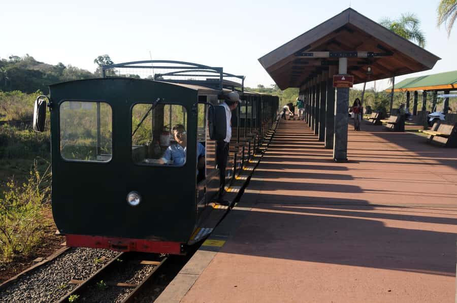 Puerto Iguazu: Iguazu Falls Boat Tour and Gran Aventura - From the visitor center to the Devil’s Throat via the train