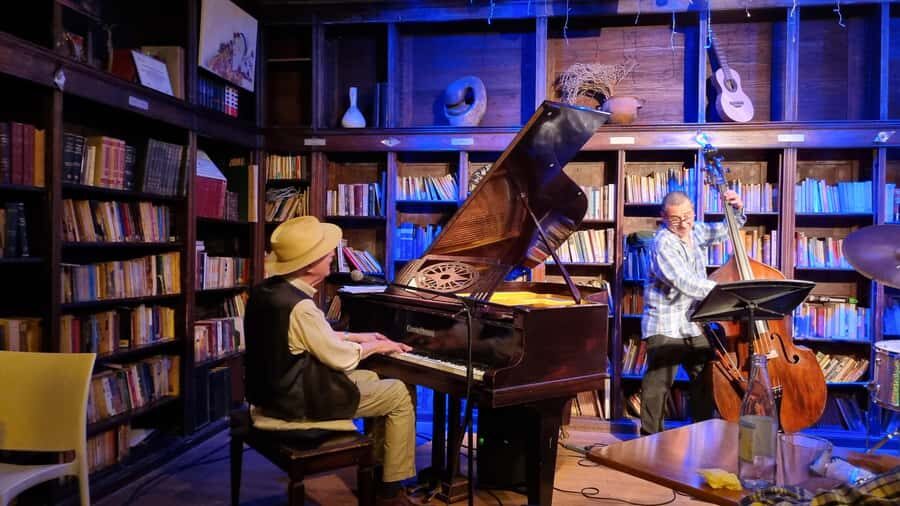 Recoleta Walking Tour and Live Jazz Show - Key things to know before you go