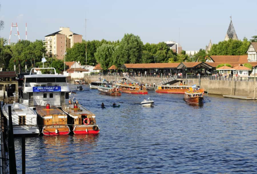 Tigre Full-Day Tour with Boat Ride - Boat ride on Rio de la Plata to Tigre: city views, then Delta life