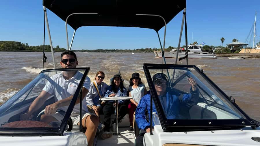 Unique Tigre and Delta Private Day Cruise Navegation - Why a private Tigre and Delta cruise beats a crowded group